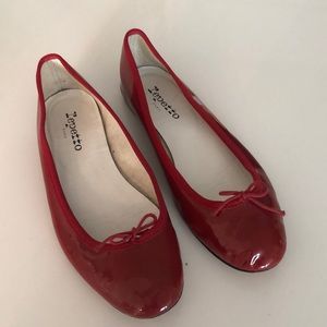 Repetto cranberry coloured flats